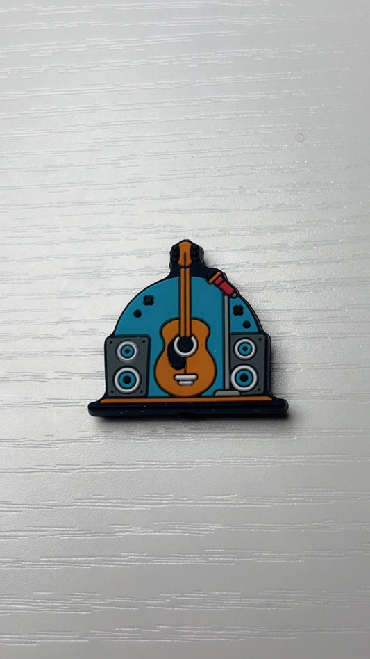 Guitar silicone focal bead