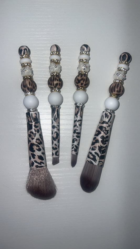 Leopard makeup brush set